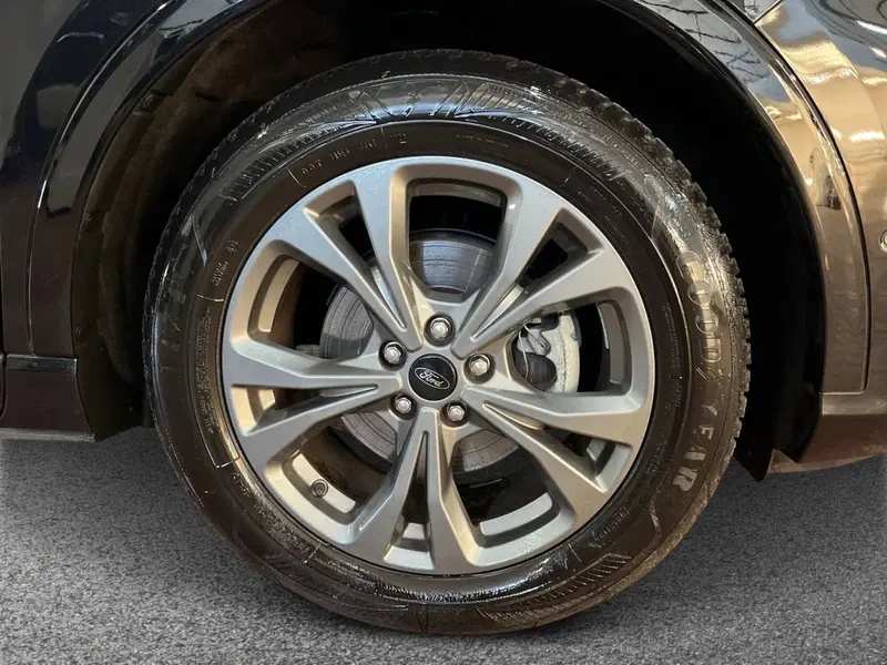 Ford Kuga usata a Bari (6)