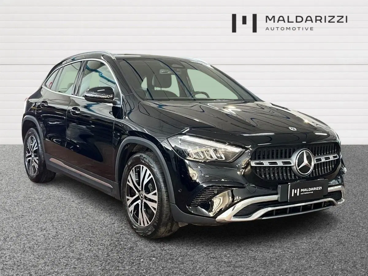 Mercedes-Benz GLA SUV usata a Bari