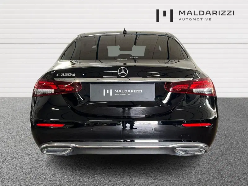 Mercedes-Benz Classe E usata a Bari (3)
