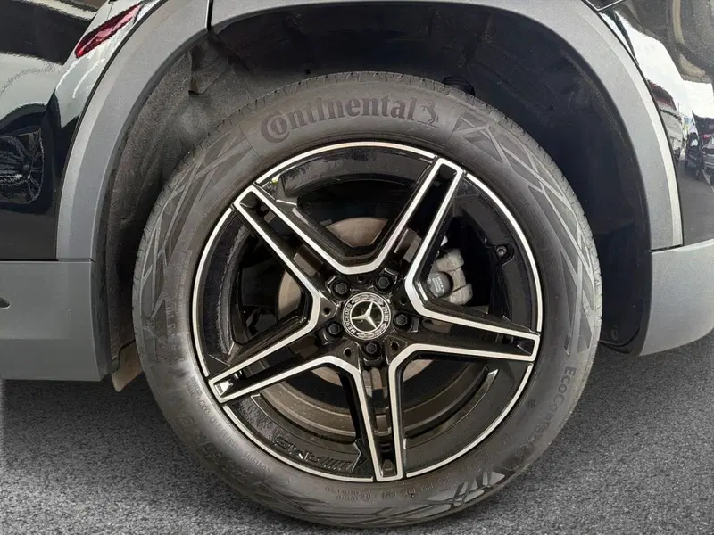 Mercedes-Benz GLA SUV usata a Bari (6)