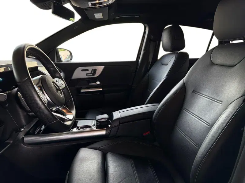 Mercedes-Benz GLA SUV usata a Bari (7)