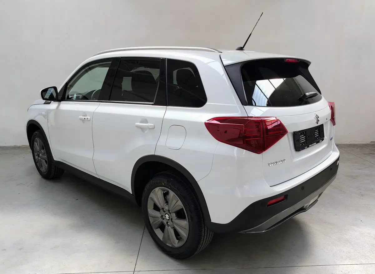 Suzuki Vitara nuova a Rovigo (13)