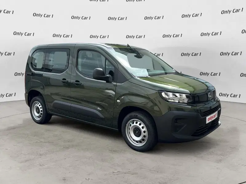 Opel Combo Life nuova a Ferrara
