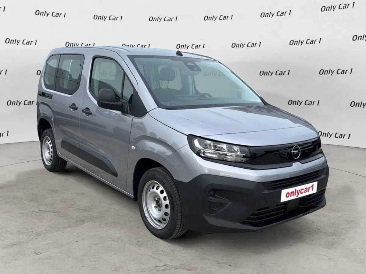 Opel Combo Life nuova a Ferrara