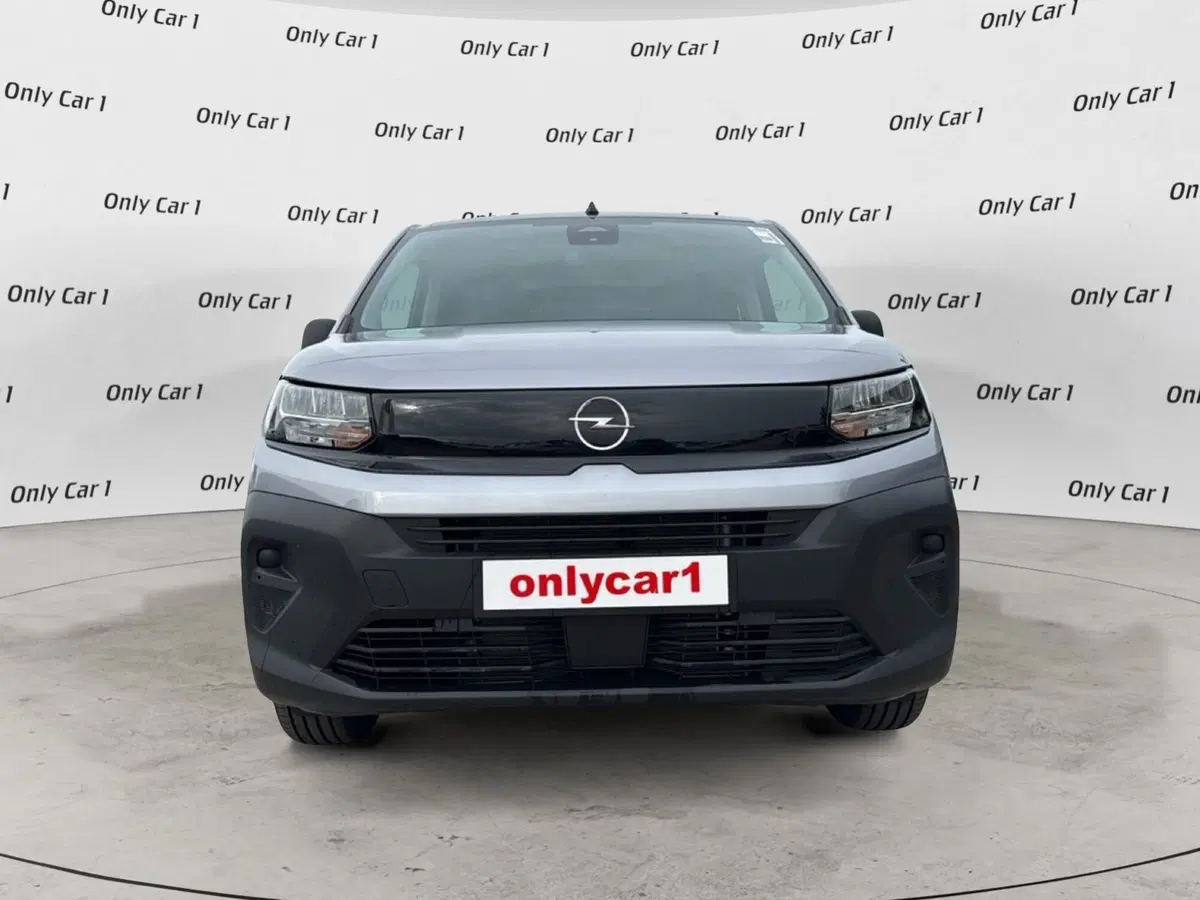 Opel Combo Life nuova a Ferrara (2)