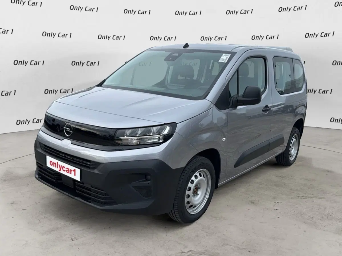 Opel Combo Life nuova a Ferrara (3)