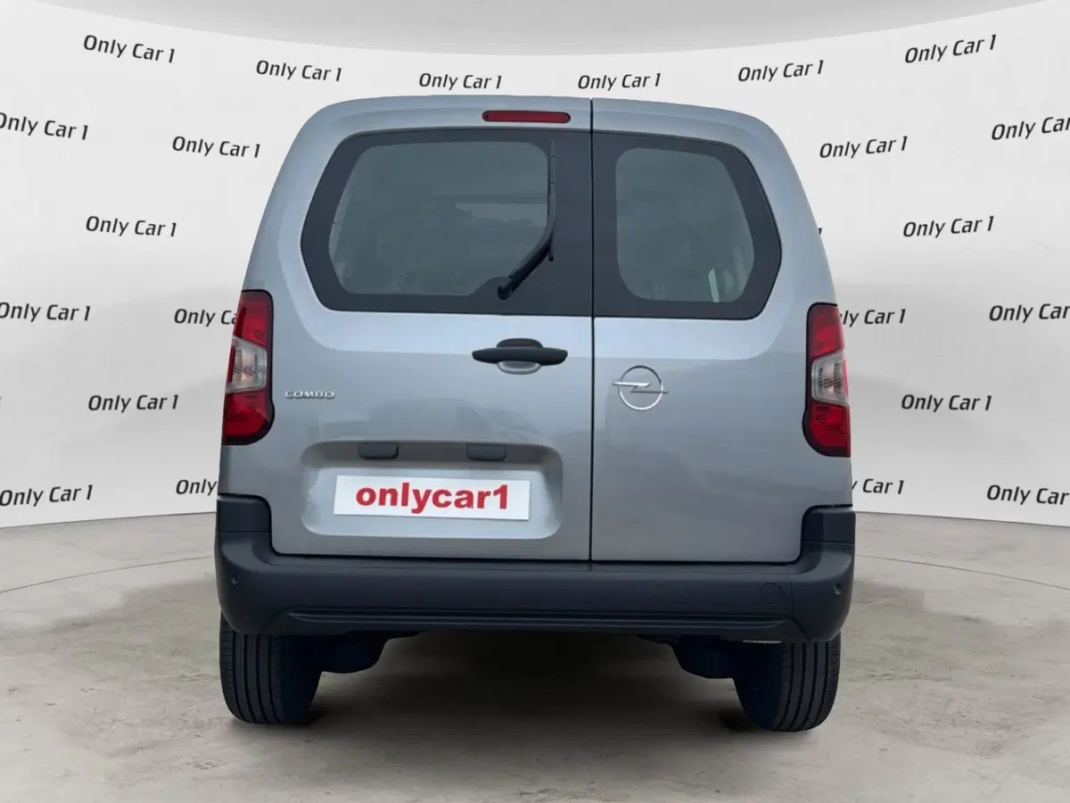 Opel Combo Life nuova a Ferrara (4)