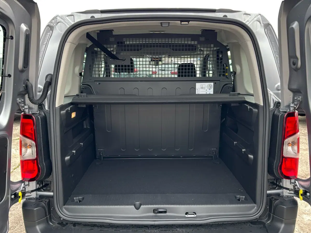 Opel Combo Life nuova a Ferrara (7)