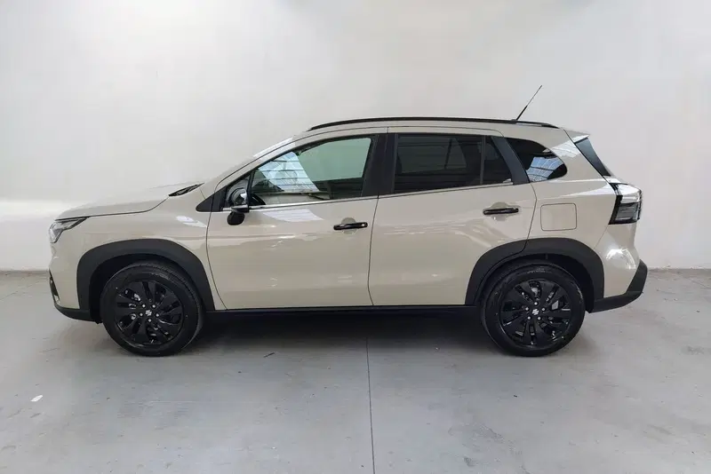 Suzuki S-Cross nuova a Rovigo (5)