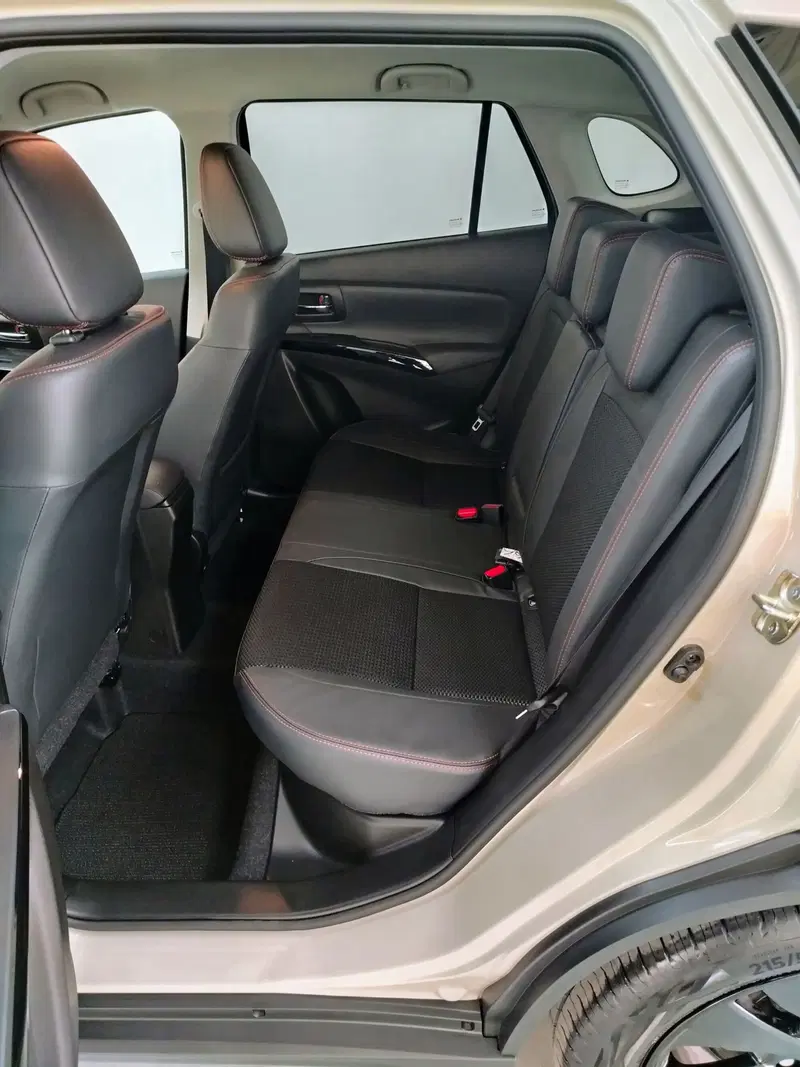 Suzuki S-Cross nuova a Rovigo (7)