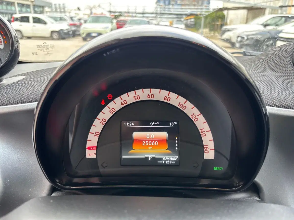 smart Fortwo usata a Pescara (9)