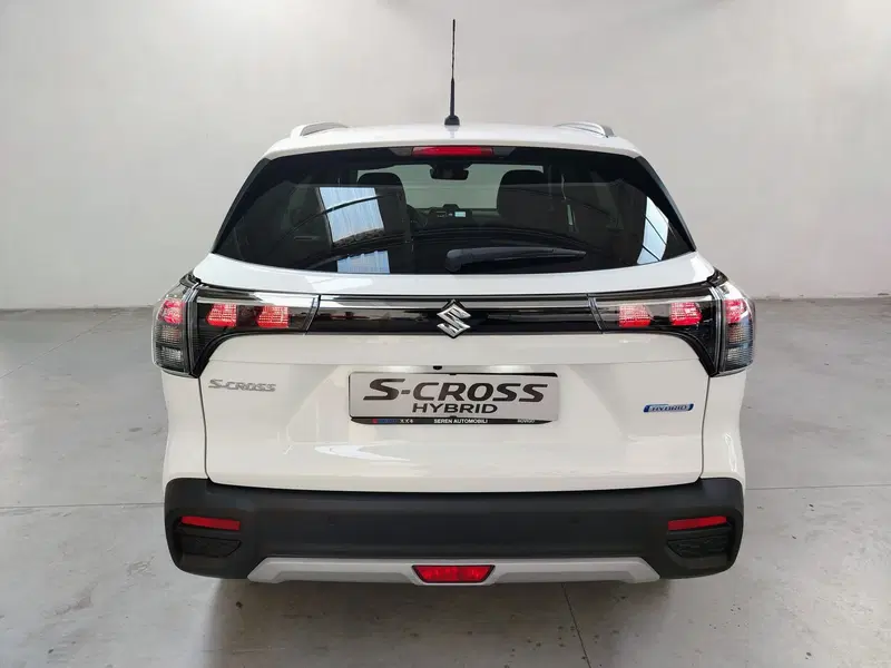 Suzuki S-Cross nuova a Rovigo (13)