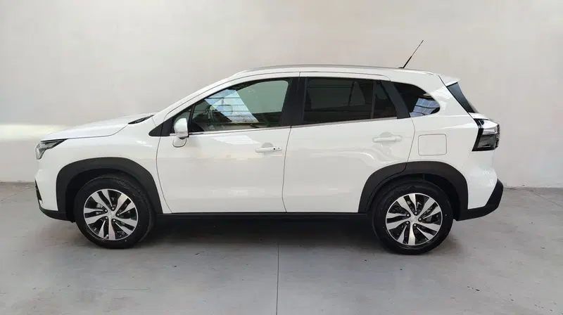 Suzuki S-Cross nuova a Rovigo (5)