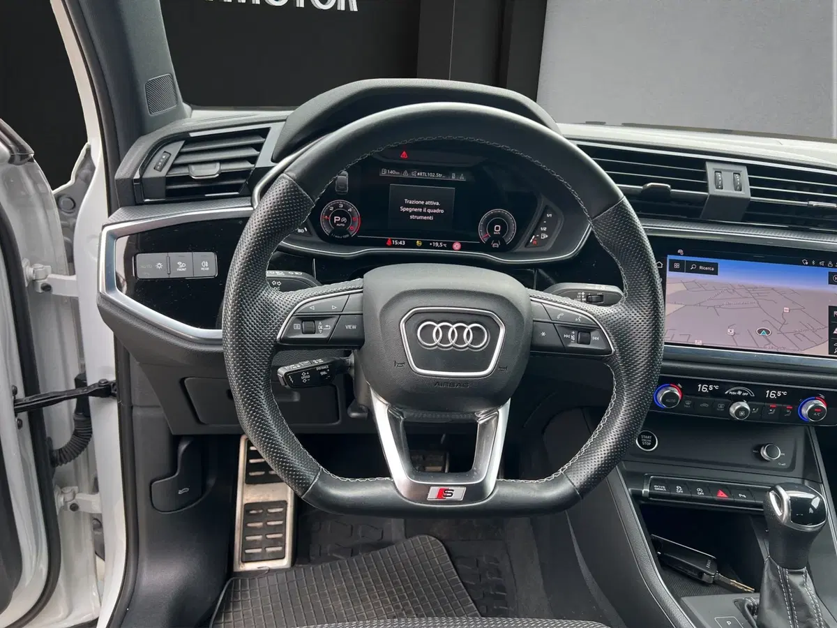 Audi Q3 Sportback usata a Cosenza (10)