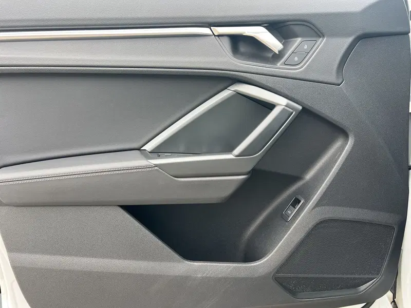 Audi Q3 Sportback usata a Cosenza (12)