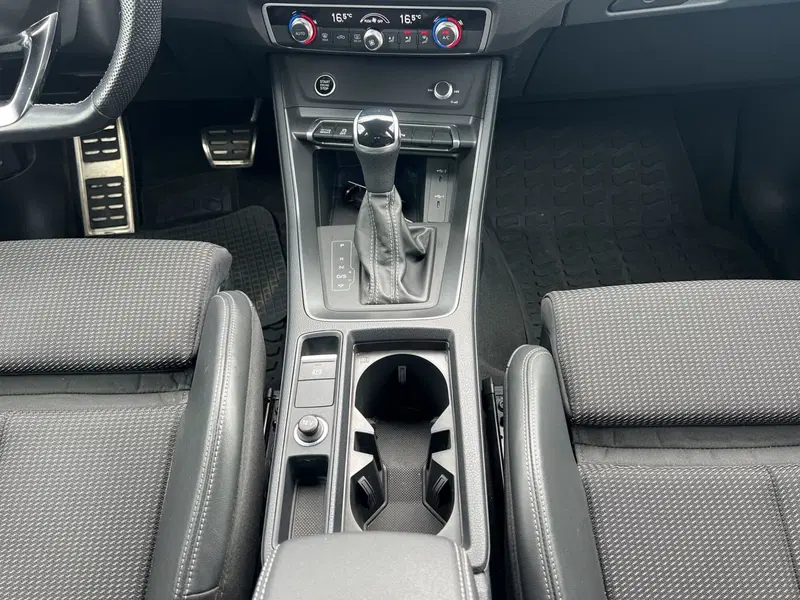 Audi Q3 Sportback usata a Cosenza (15)