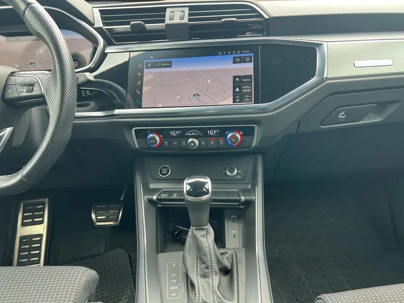 Audi Q3 Sportback usata a Cosenza (16)