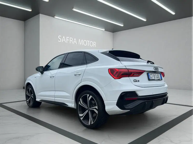 Audi Q3 Sportback usata a Cosenza (4)