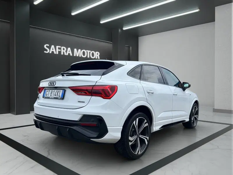 Audi Q3 Sportback usata a Cosenza (6)