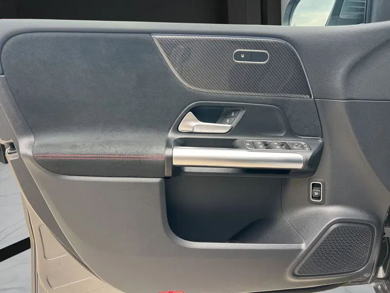 Mercedes-Benz Classe B usata a Cosenza (12)