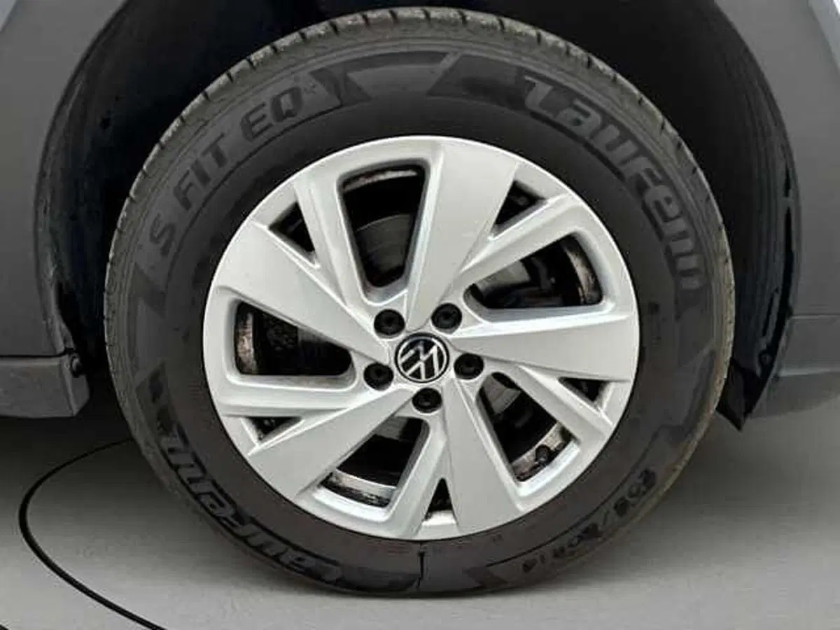 Volkswagen Taigo usata a Roma (7)