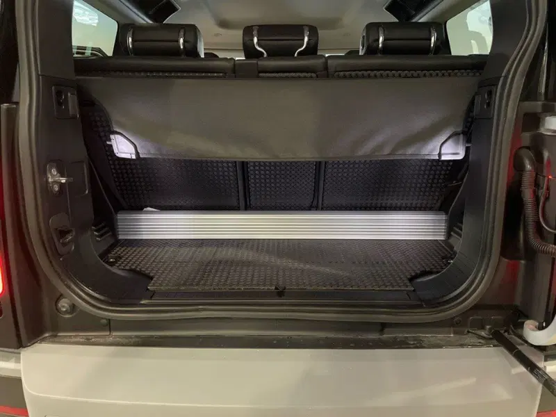 Land Rover Defender usata a Rimini (7)