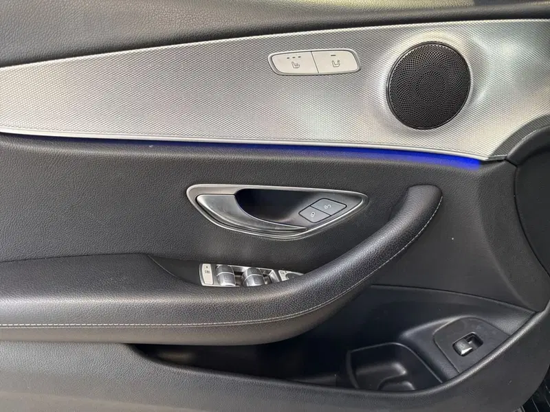 Mercedes-Benz Classe E usata a Ancona (17)