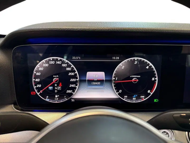 Mercedes-Benz Classe E usata a Ancona (9)