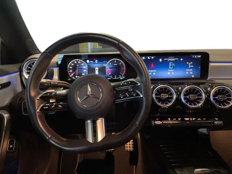Mercedes-Benz CLA Shooting Brake usata a Ancona (11)