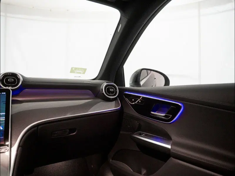 Mercedes-Benz GLC nuova a Macerata (14)
