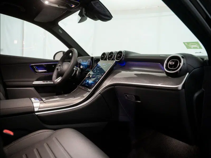 Mercedes-Benz GLC nuova a Macerata (18)