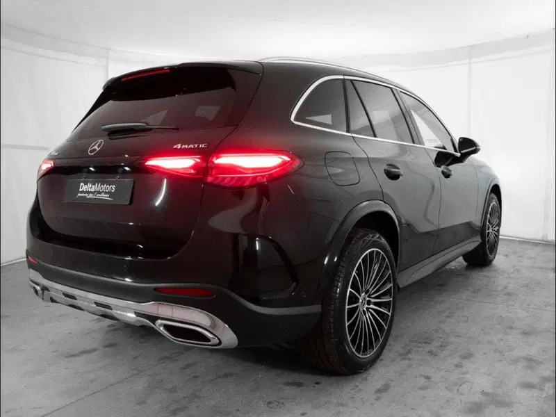 Mercedes-Benz GLC nuova a Macerata (4)