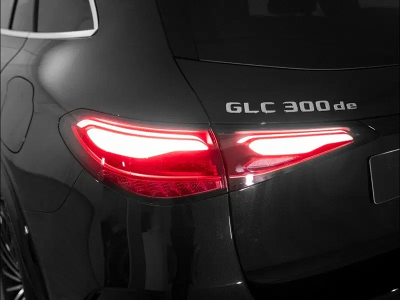 Mercedes-Benz GLC nuova a Macerata (7)