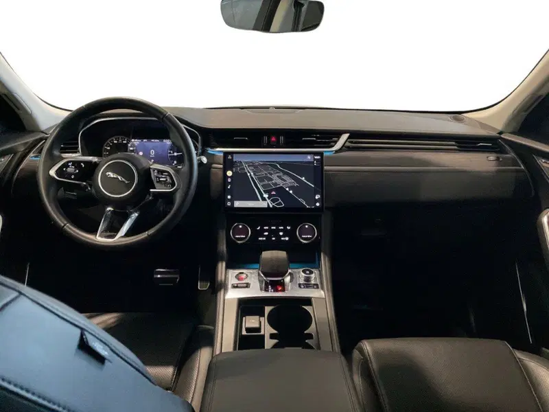 Jaguar F-Pace usata a Macerata (10)
