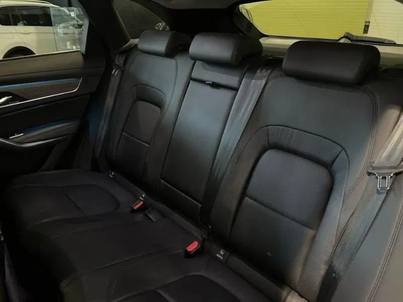 Jaguar F-Pace usata a Macerata (13)