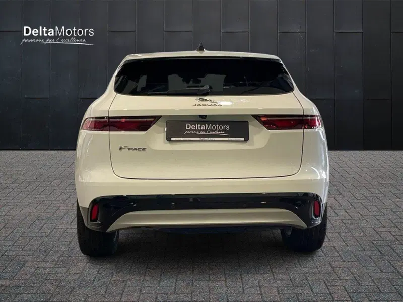 Jaguar F-Pace usata a Macerata (6)