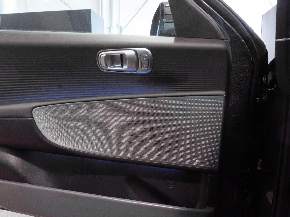 Hyundai Ioniq 6 usata a Macerata (15)