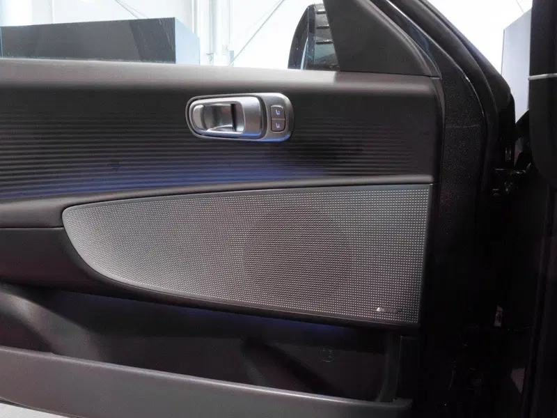 Hyundai Ioniq 6 usata a Macerata (15)