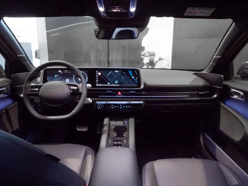 Hyundai Ioniq 6 usata a Macerata (17)