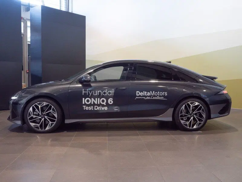 Hyundai Ioniq 6 usata a Macerata (5)