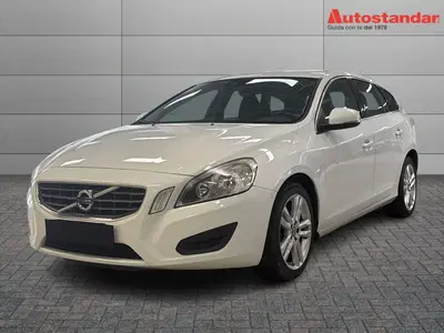 Volvo V60 D3 Geartronic Momentum del 2013 usata a Moncalieri