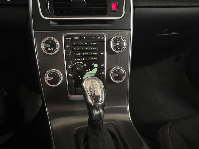 Volvo V60 usata a Torino (13)