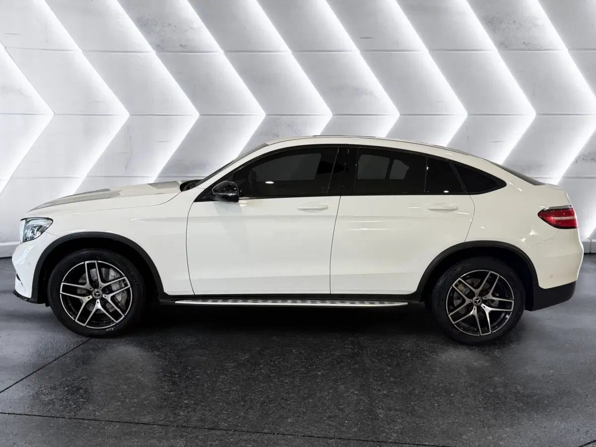 Mercedes-Benz GLC Coupé usata a Napoli (4)
