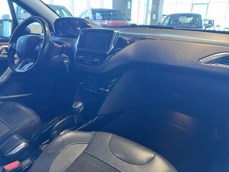 Peugeot 2008 usata a Messina (9)