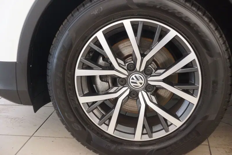 Volkswagen Tiguan usata a Torino (20)