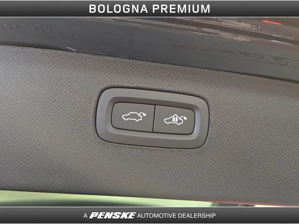 Volvo XC90 nuova a Bologna (12)