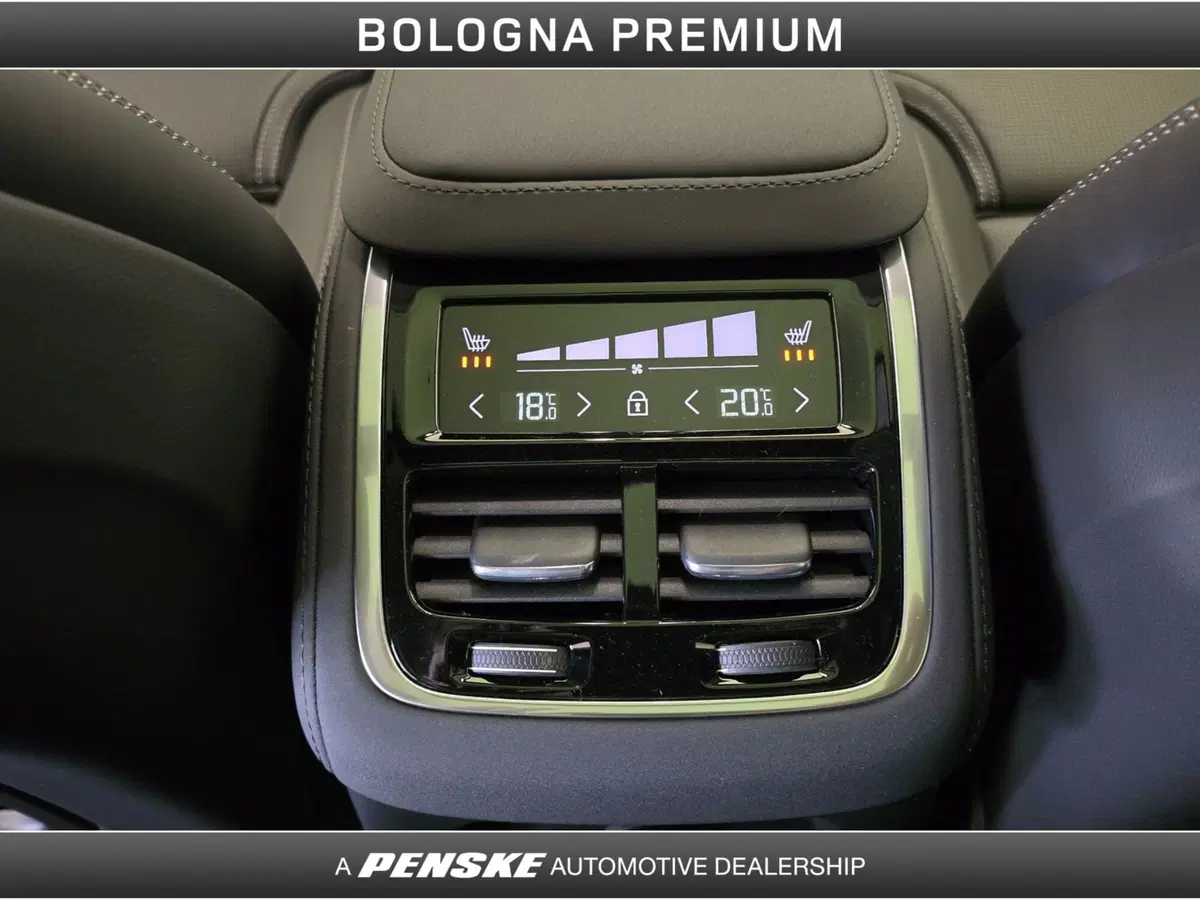 Volvo XC90 nuova a Bologna (16)