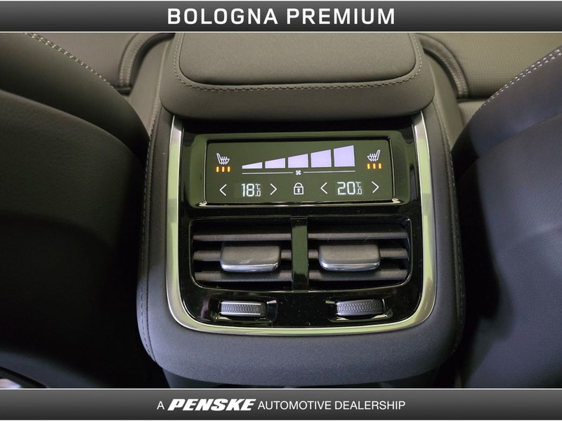 Volvo XC90 nuova a Bologna (16)