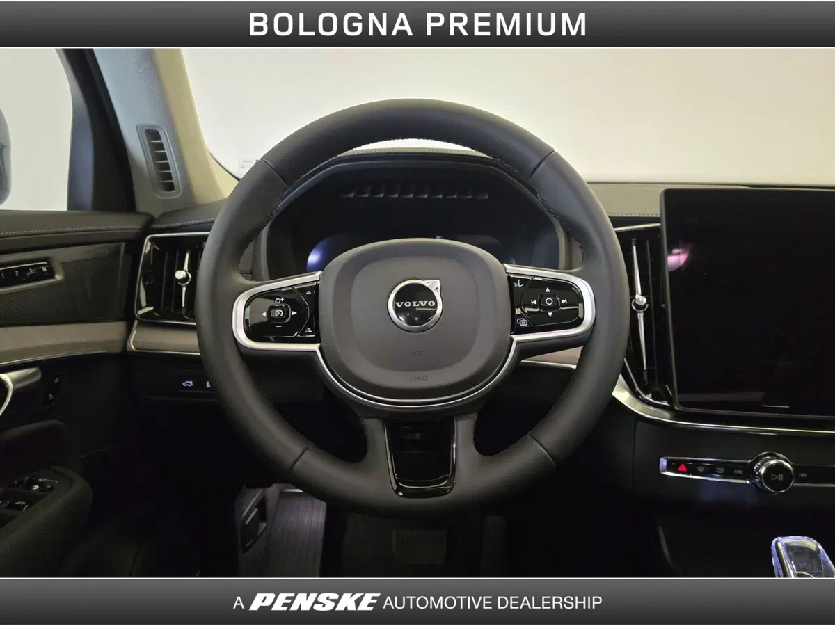 Volvo XC90 nuova a Bologna (19)