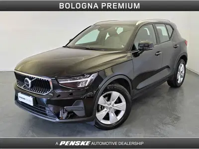 Volvo XC40 T2 Momentum Core del 2022 usata a Casalecchio di Reno